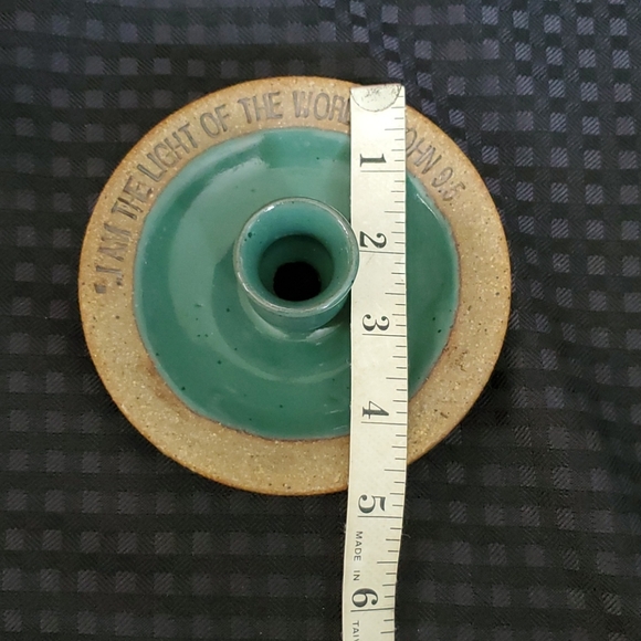 Inspirational pottery candleholder, John 9:5 - Picture 6 of 7